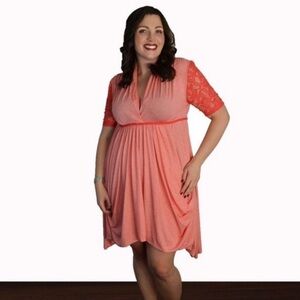 GODDESS pocket dress lace sleeves and tie.